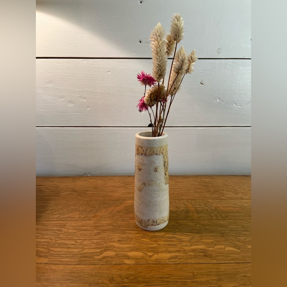HANDMADE CERAMIC MINI VASE - Picture 3 of 8